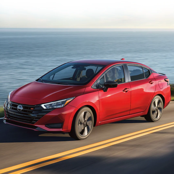 Nissan Versa SR 2025